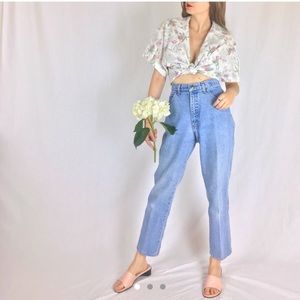 High waisted light wash mom jeans